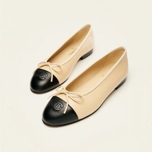 Chanel Beige and Black Women's Ballet Flats